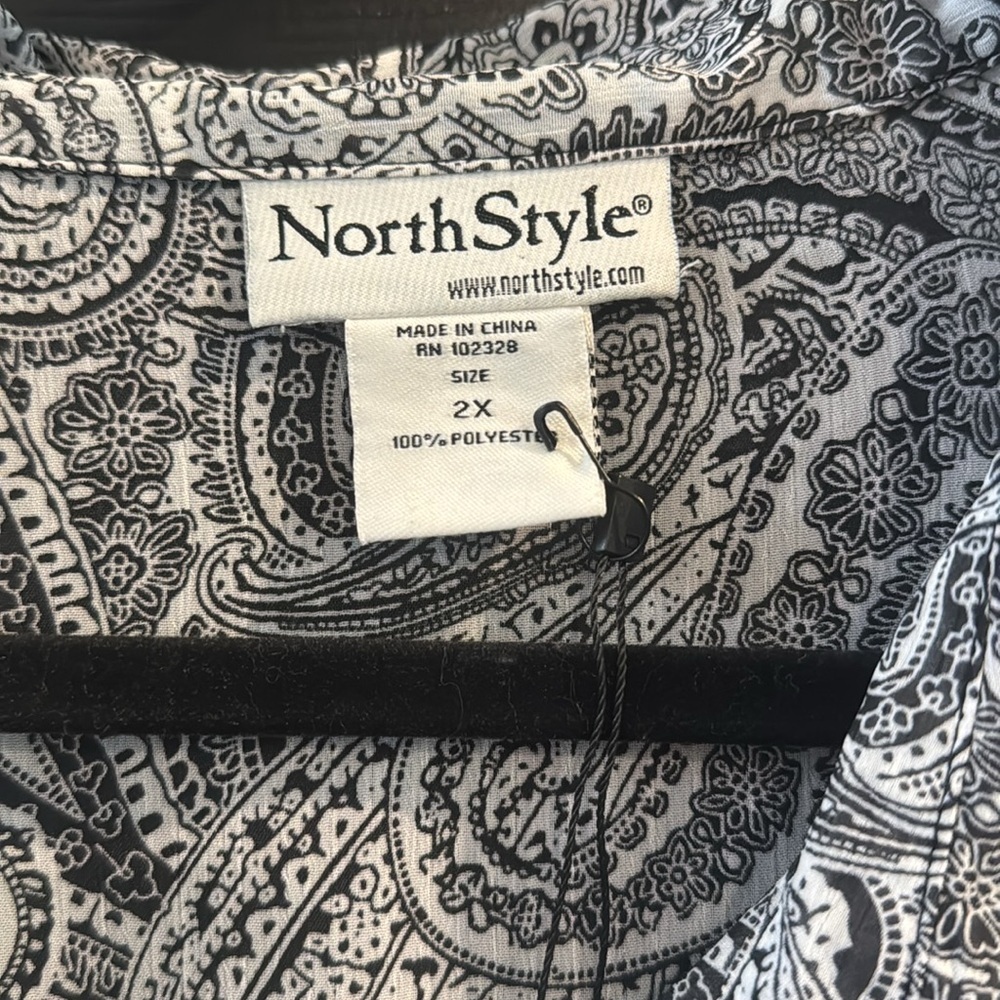 NorthStyle Women's Button-Up Shirt - Black and White Paisley - Picture 2 of 4